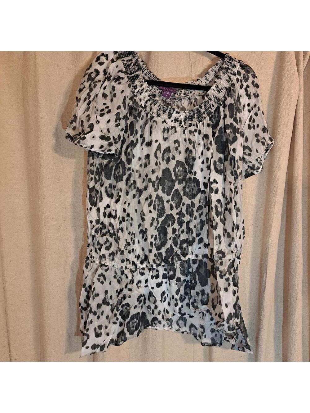 Beverly Drive Women's Plus Size 1X Black and White Animal Print Blouse